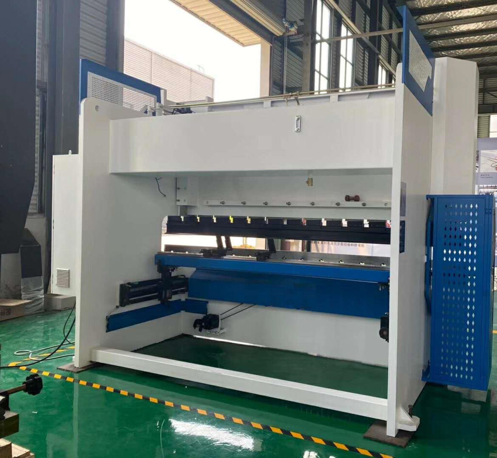 hidraulikus-lemezhajlito-monoblokk-vaz